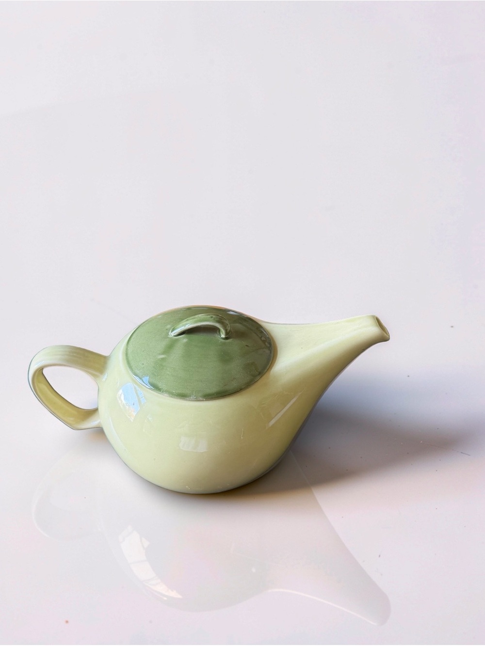 Ceramic Mid Century Teapot in Pale Yellow with Avocado Lid